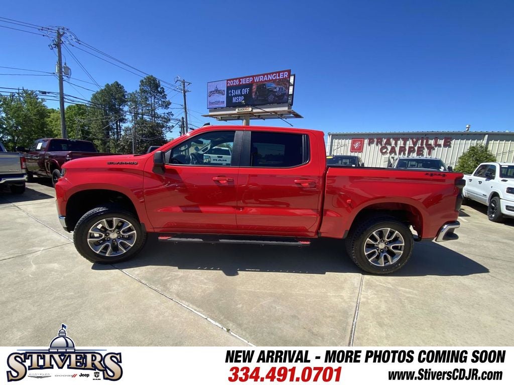 2022 Chevrolet Silverado 1500 LTD 4WD Crew Cab Short Bed LT with 2FL