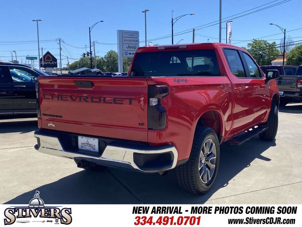 2022 Chevrolet Silverado 1500 LTD 4WD Crew Cab Short Bed LT with 2FL