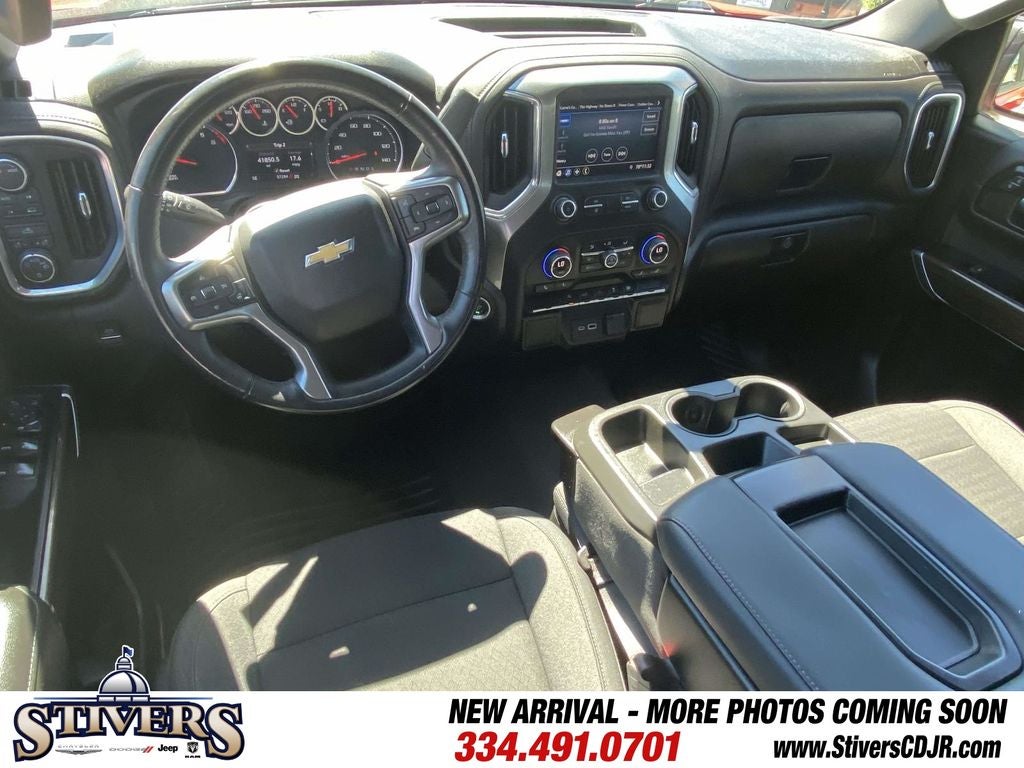 2022 Chevrolet Silverado 1500 LTD 4WD Crew Cab Short Bed LT with 2FL