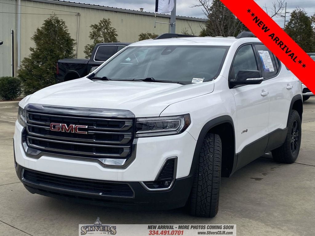 2023 GMC Acadia AWD AT4