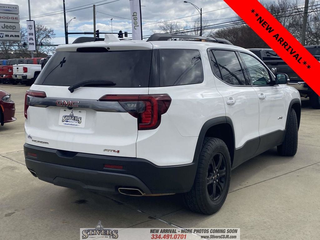 2023 GMC Acadia AWD AT4