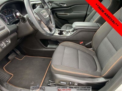 2023 GMC Acadia AWD AT4