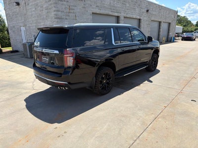 2022 Chevrolet Suburban 4WD High Country