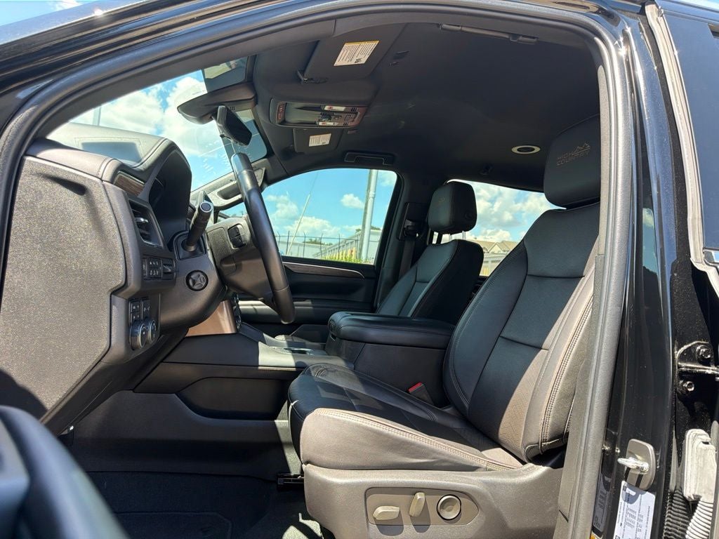 2022 Chevrolet Suburban 4WD High Country