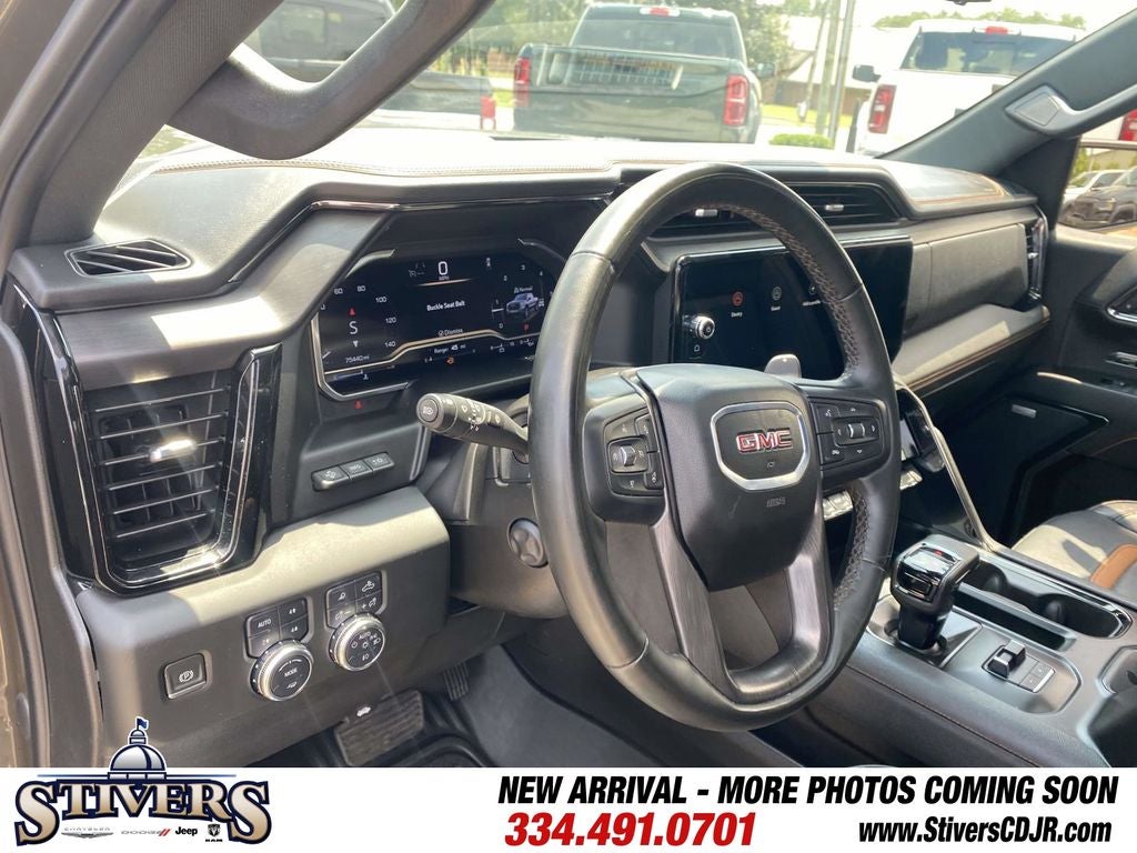 2024 GMC Sierra 1500 4WD Crew Cab Short Box AT4