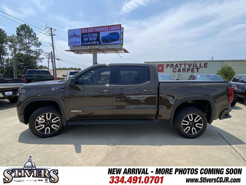 2024 GMC Sierra 1500 4WD Crew Cab Short Box AT4