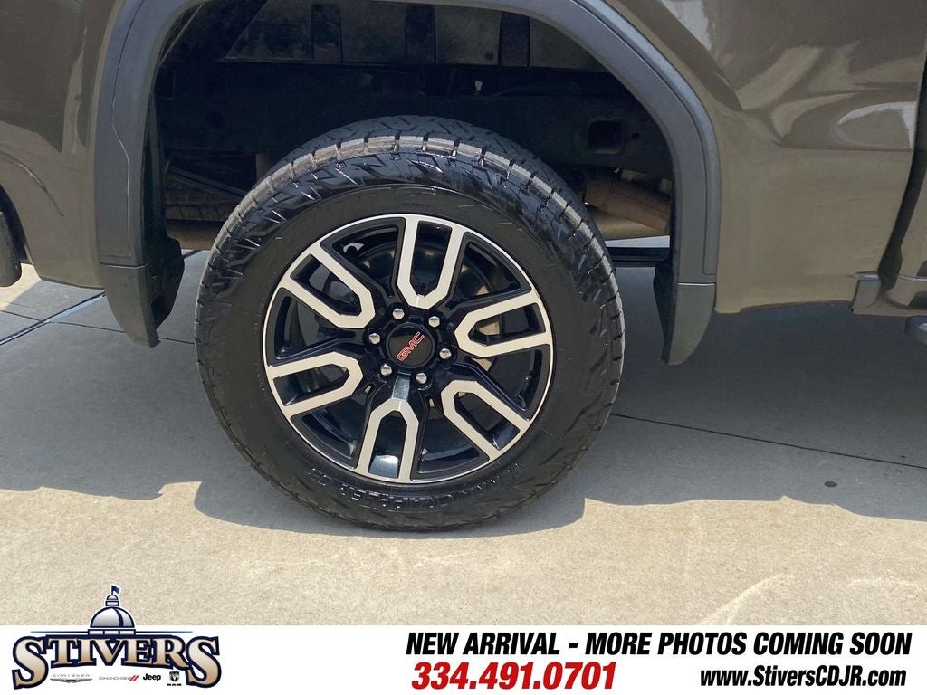 2024 GMC Sierra 1500 4WD Crew Cab Short Box AT4