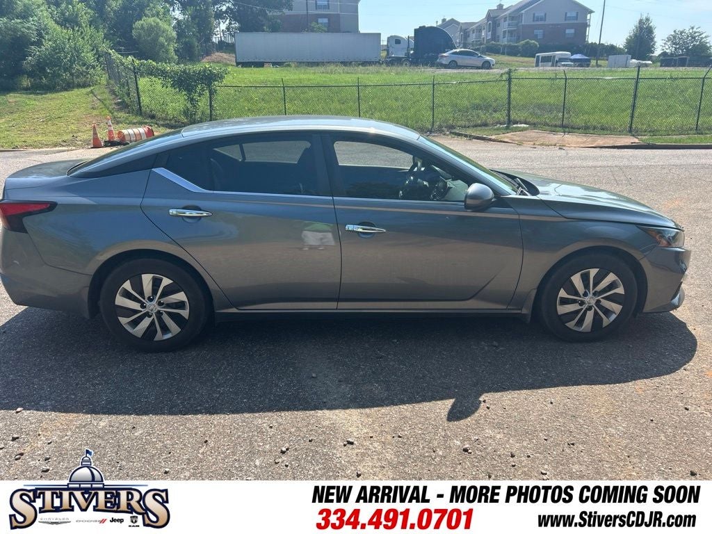 2022 Nissan Altima S FWD