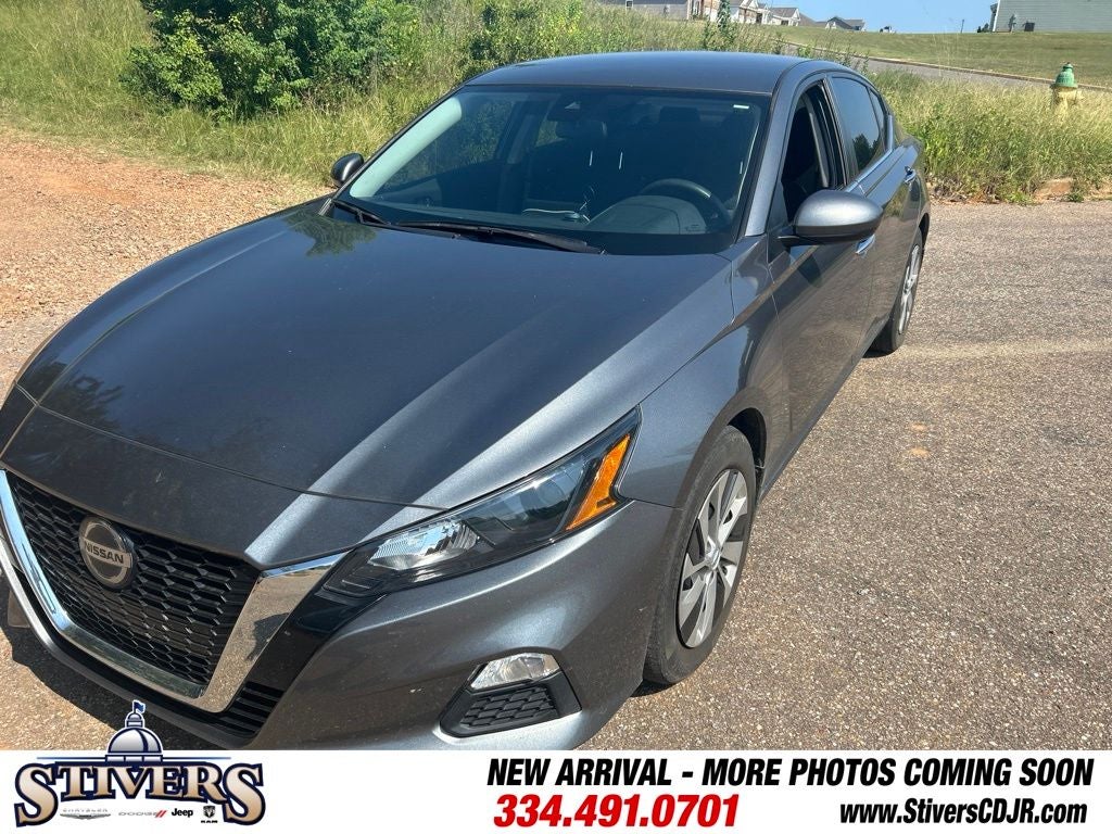 2022 Nissan Altima S FWD