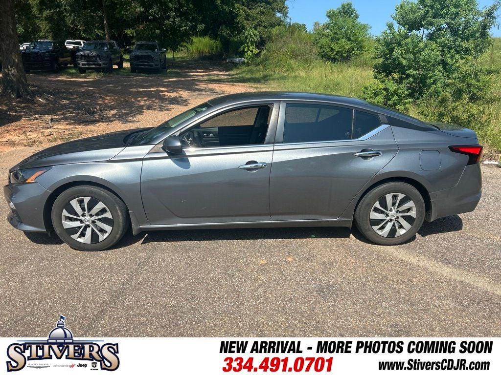 2022 Nissan Altima S FWD