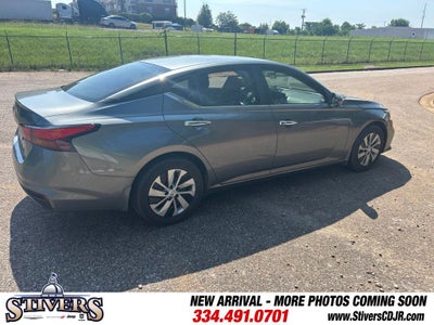 2022 Nissan Altima S FWD
