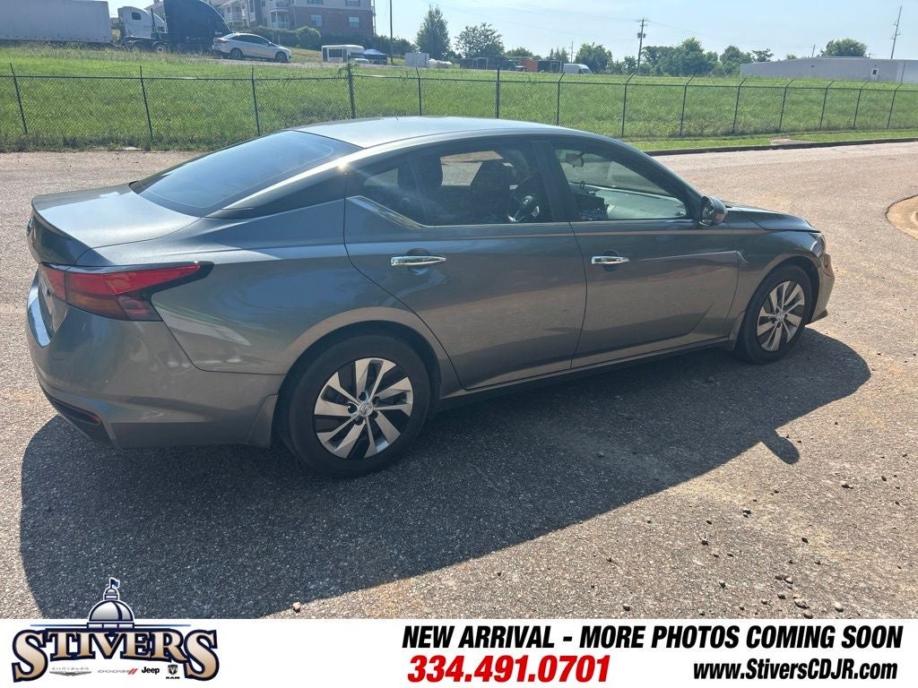 2022 Nissan Altima S FWD