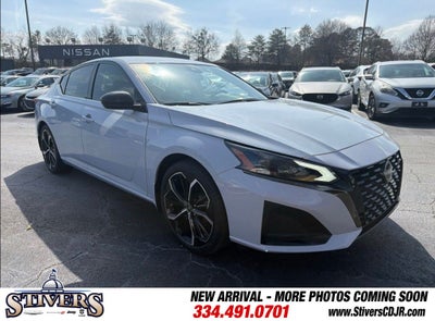 2023 Nissan Altima SR FWD