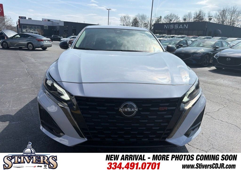 2023 Nissan Altima SR FWD