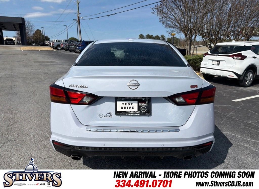 2023 Nissan Altima SR FWD