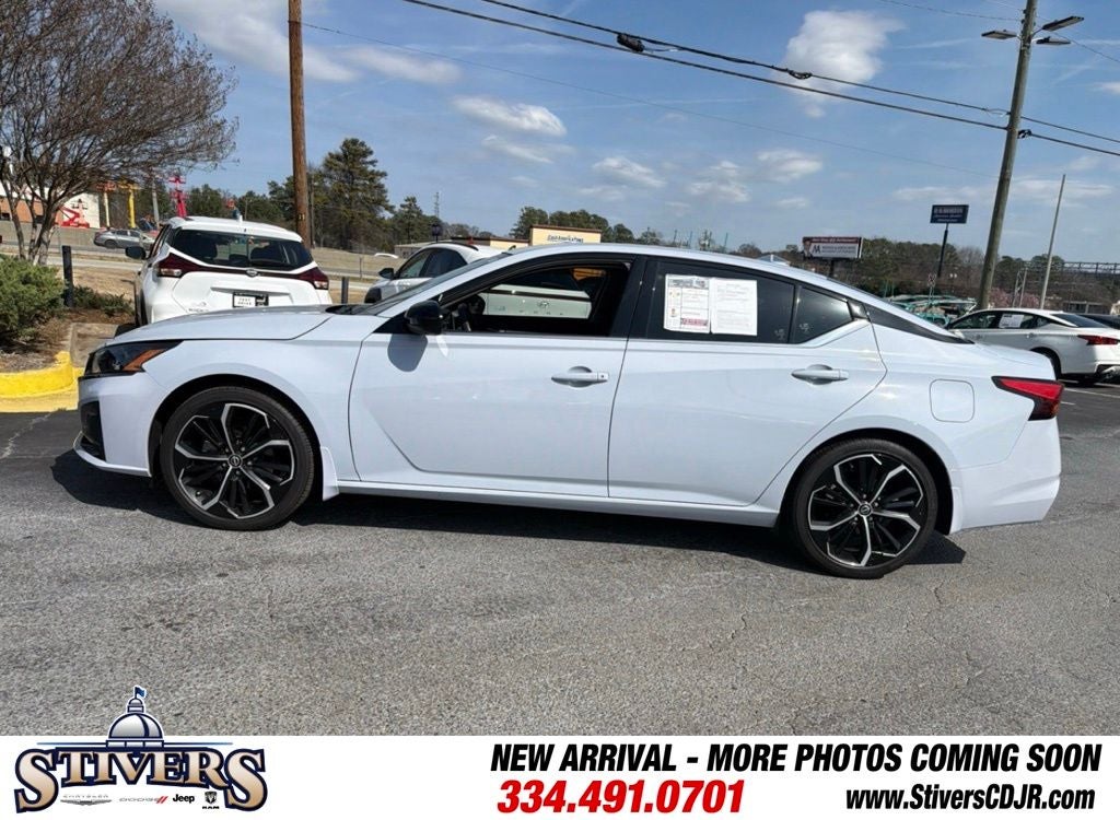 2023 Nissan Altima SR FWD