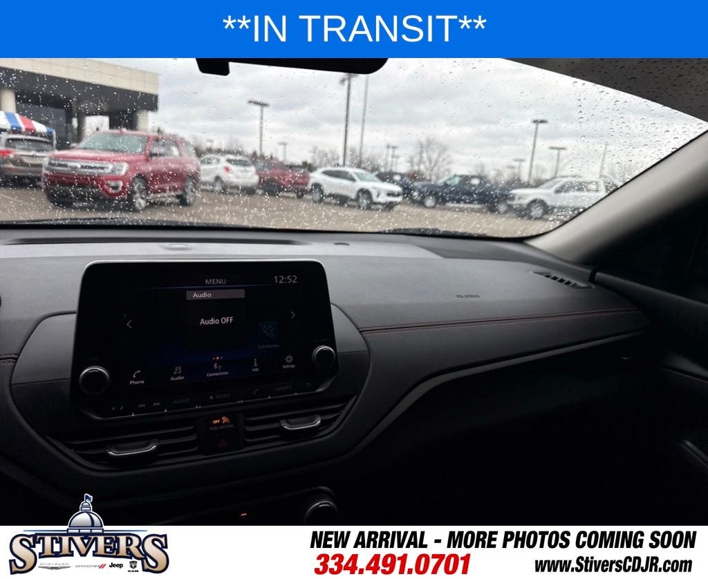 2022 Nissan Altima SR FWD