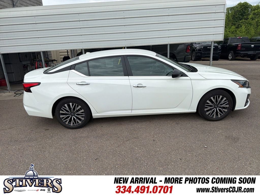 2025 Nissan Altima SV FWD