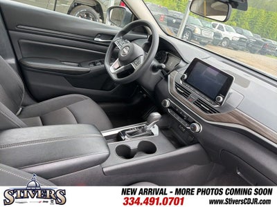 2025 Nissan Altima SV FWD