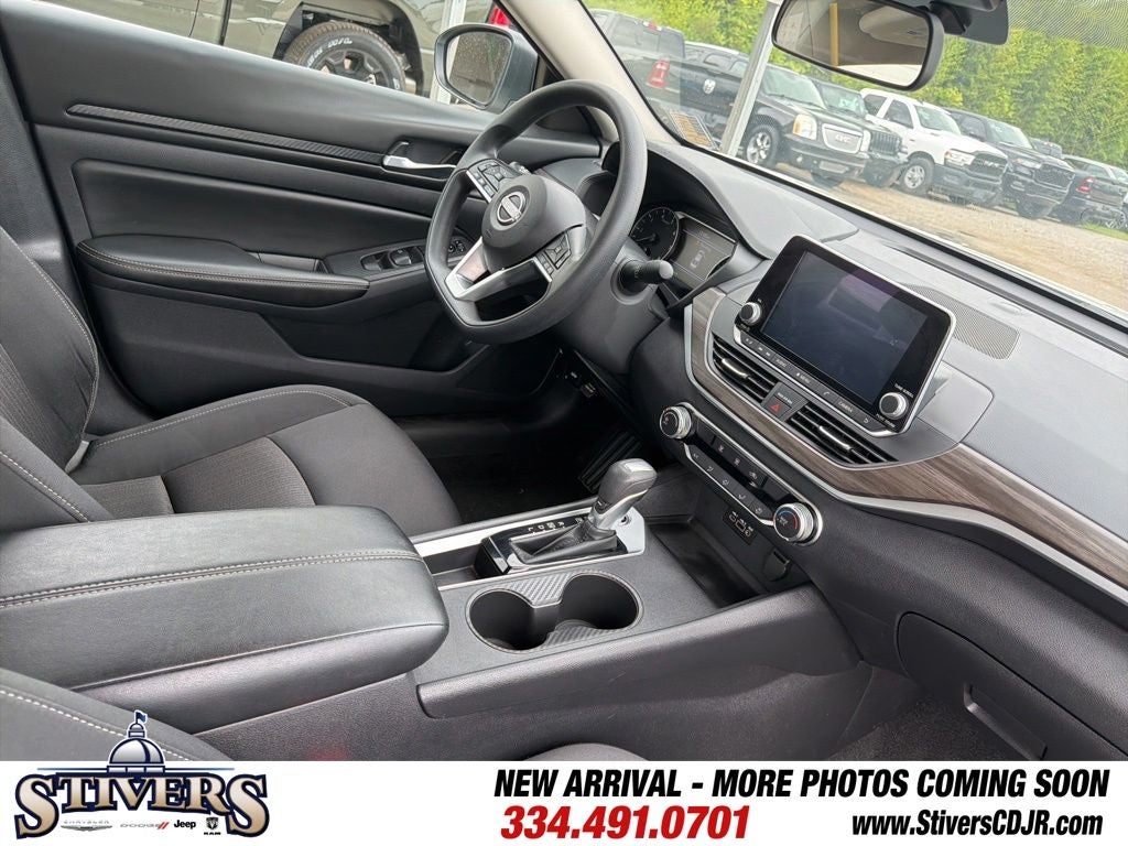 2025 Nissan Altima SV FWD