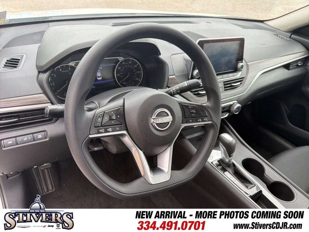 2025 Nissan Altima SV FWD