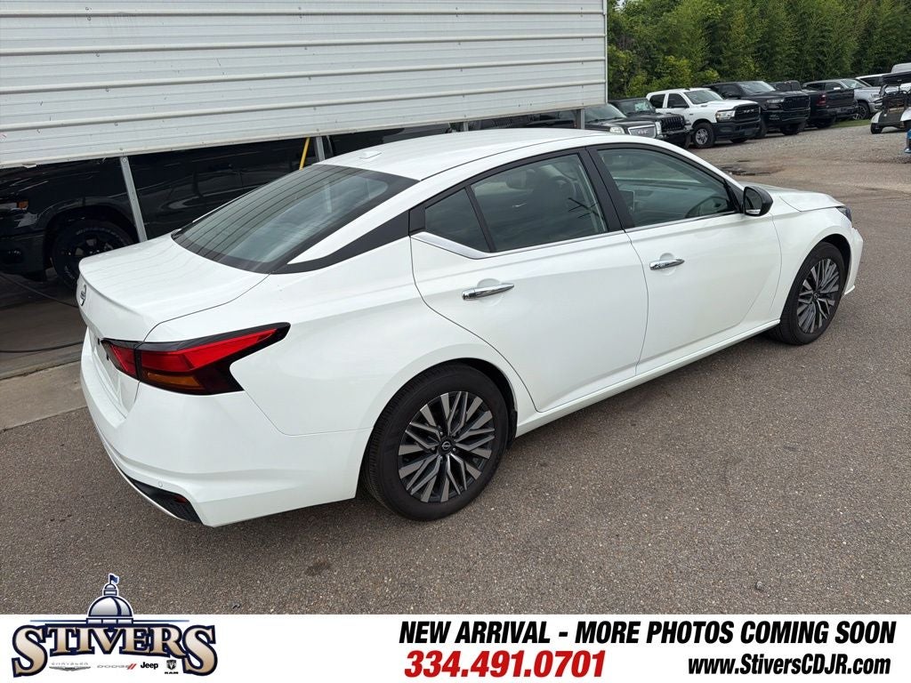2025 Nissan Altima SV FWD