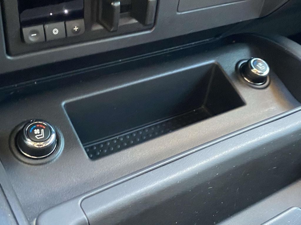 2024 Nissan TITAN Crew Cab PRO-4X 4x4