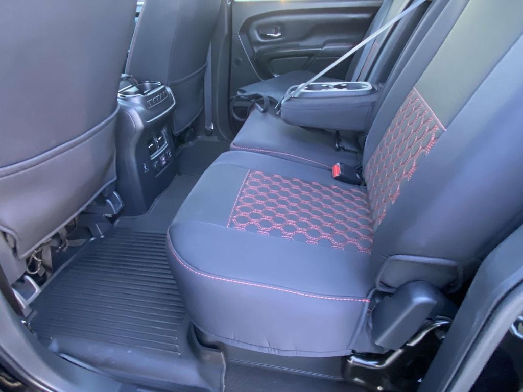 2024 Nissan TITAN Crew Cab PRO-4X 4x4