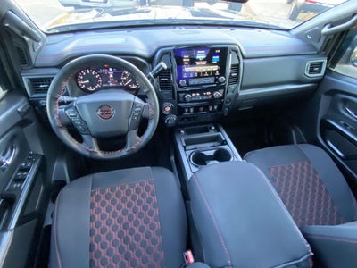 2024 Nissan TITAN Crew Cab PRO-4X 4x4