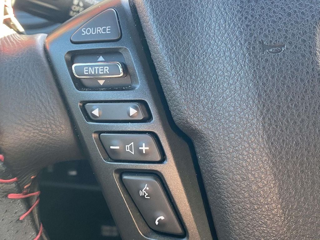 2024 Nissan TITAN Crew Cab PRO-4X 4x4