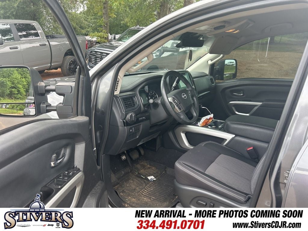 2023 Nissan TITAN Crew Cab SV 4x2
