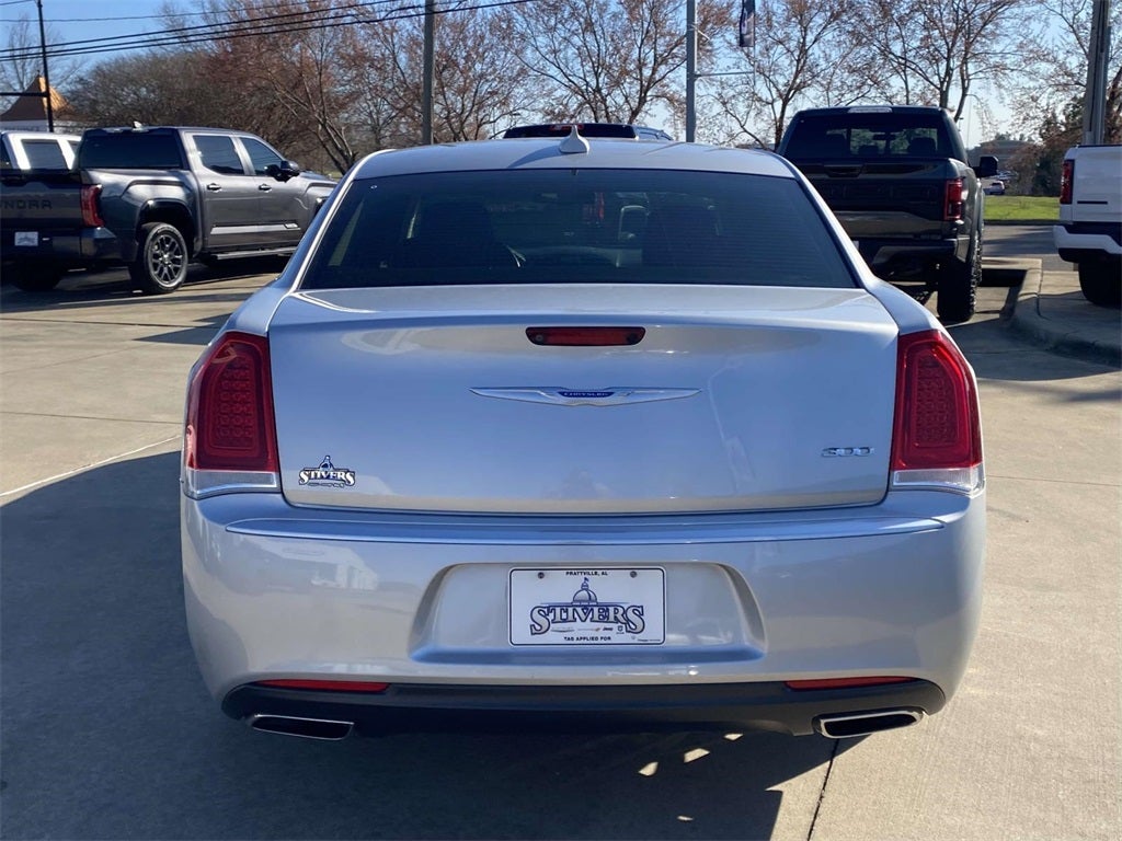 2020 Chrysler 300 Touring