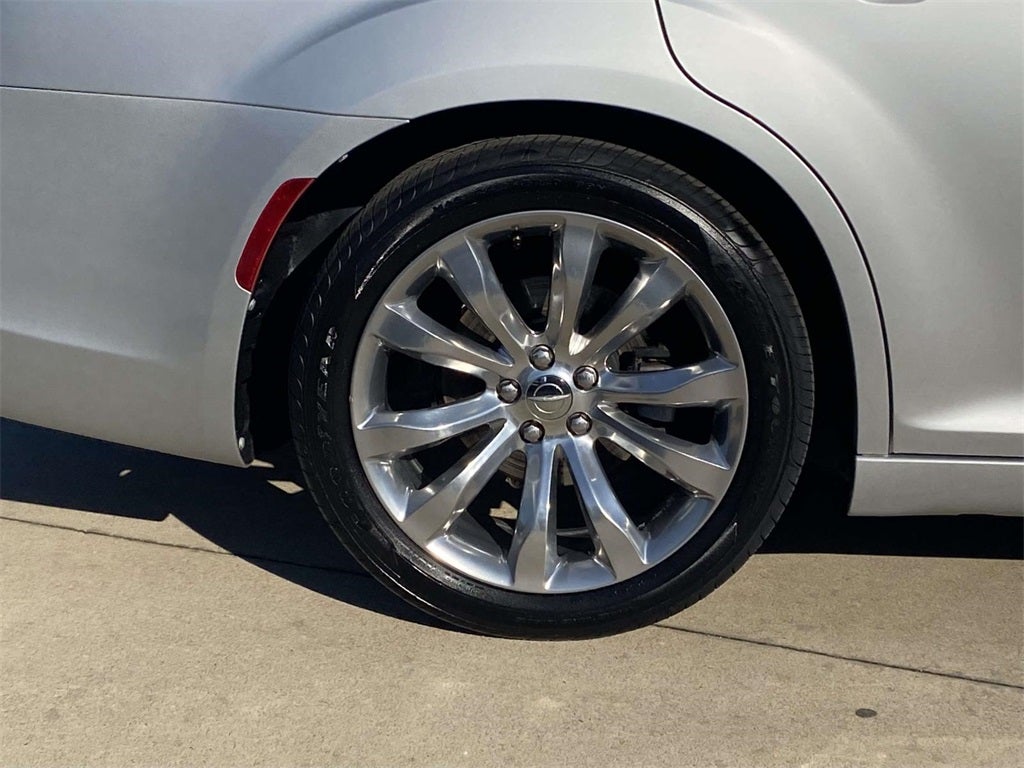 2020 Chrysler 300 Touring