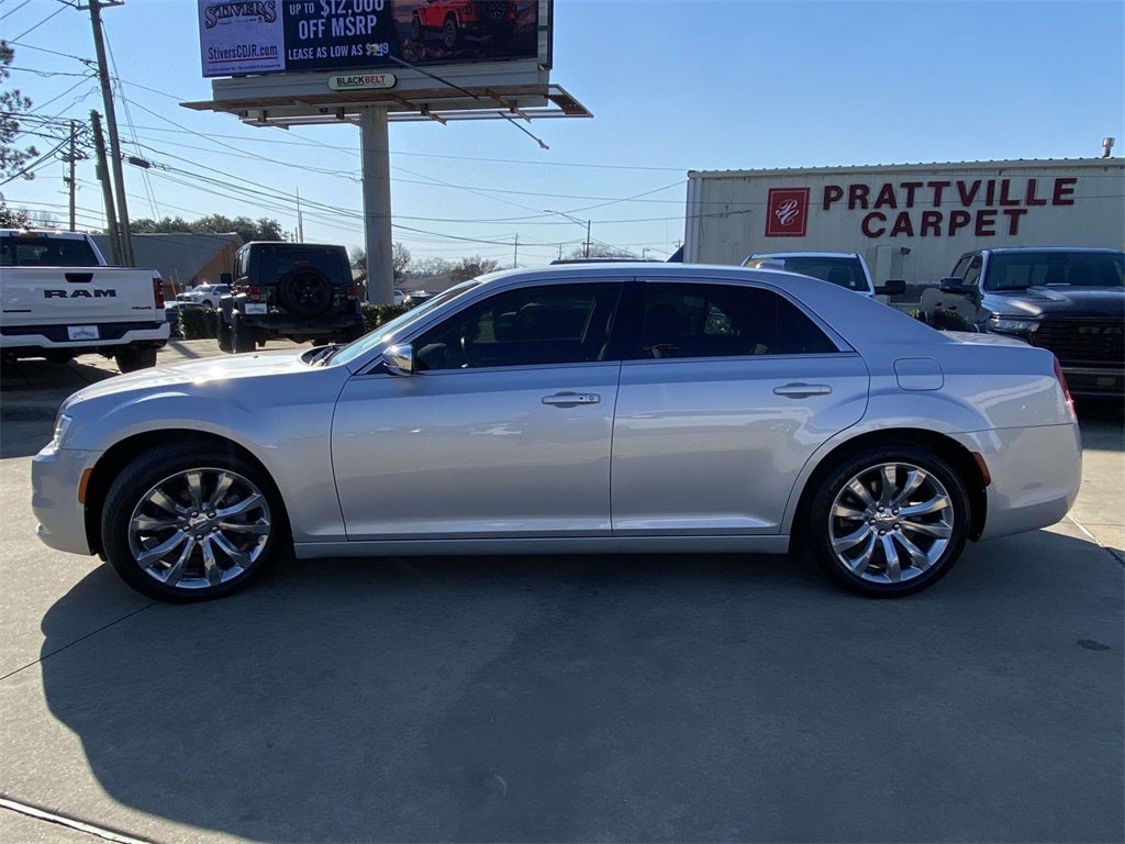 2020 Chrysler 300 Touring
