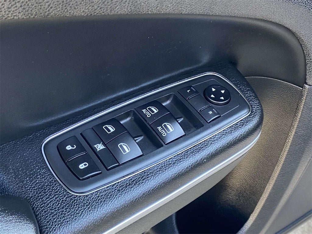 2020 Chrysler 300 Touring