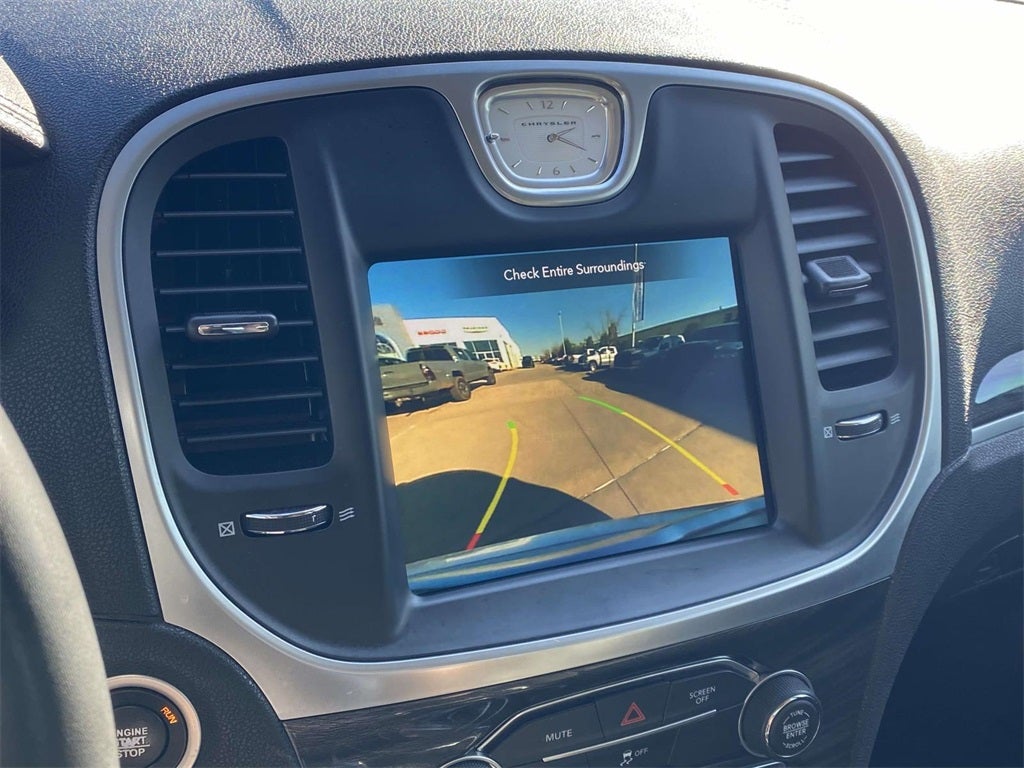 2020 Chrysler 300 Touring