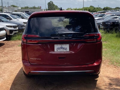 2027 Chrysler Pacifica PACIFICA SELECT
