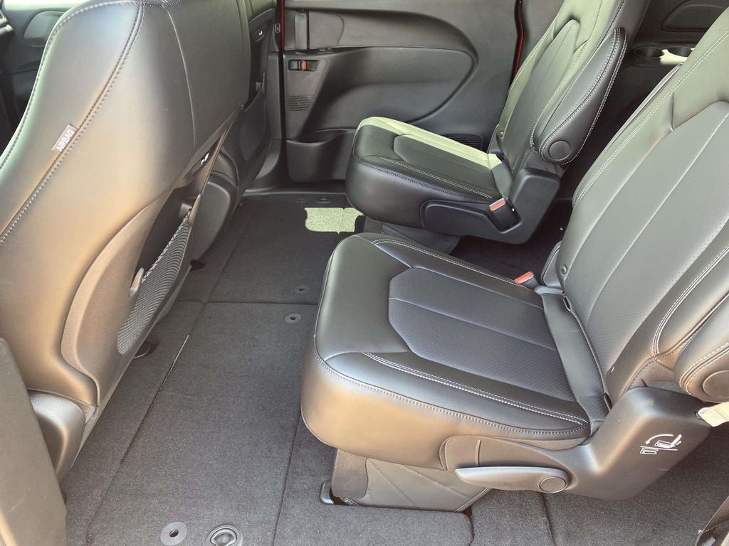 2027 Chrysler Pacifica PACIFICA SELECT