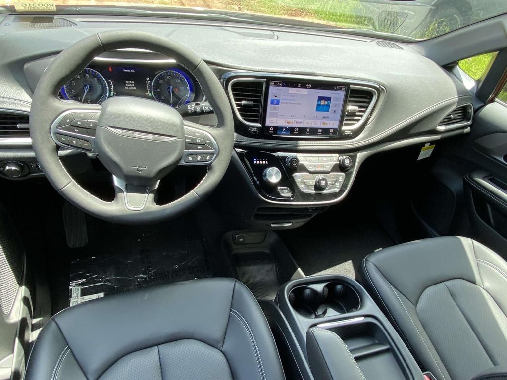 2027 Chrysler Pacifica PACIFICA SELECT