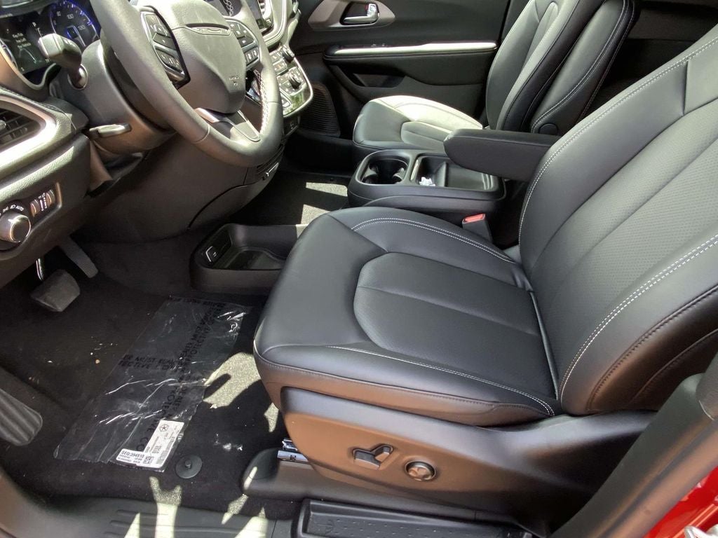 2027 Chrysler Pacifica PACIFICA SELECT