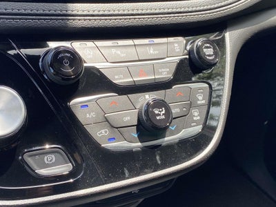 2027 Chrysler Pacifica PACIFICA SELECT
