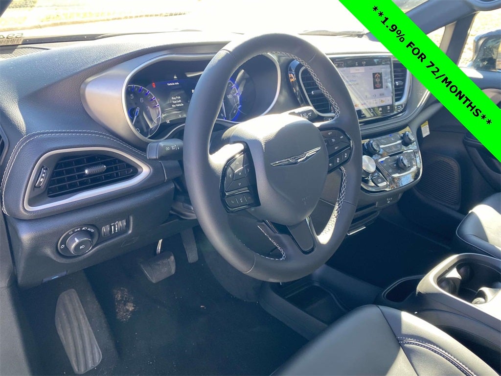 2026 Chrysler Pacifica PACIFICA SELECT