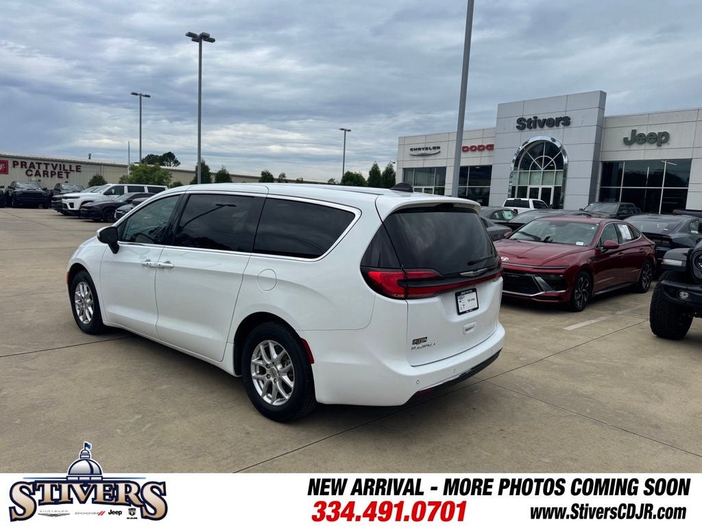 2023 Chrysler Pacifica Touring L