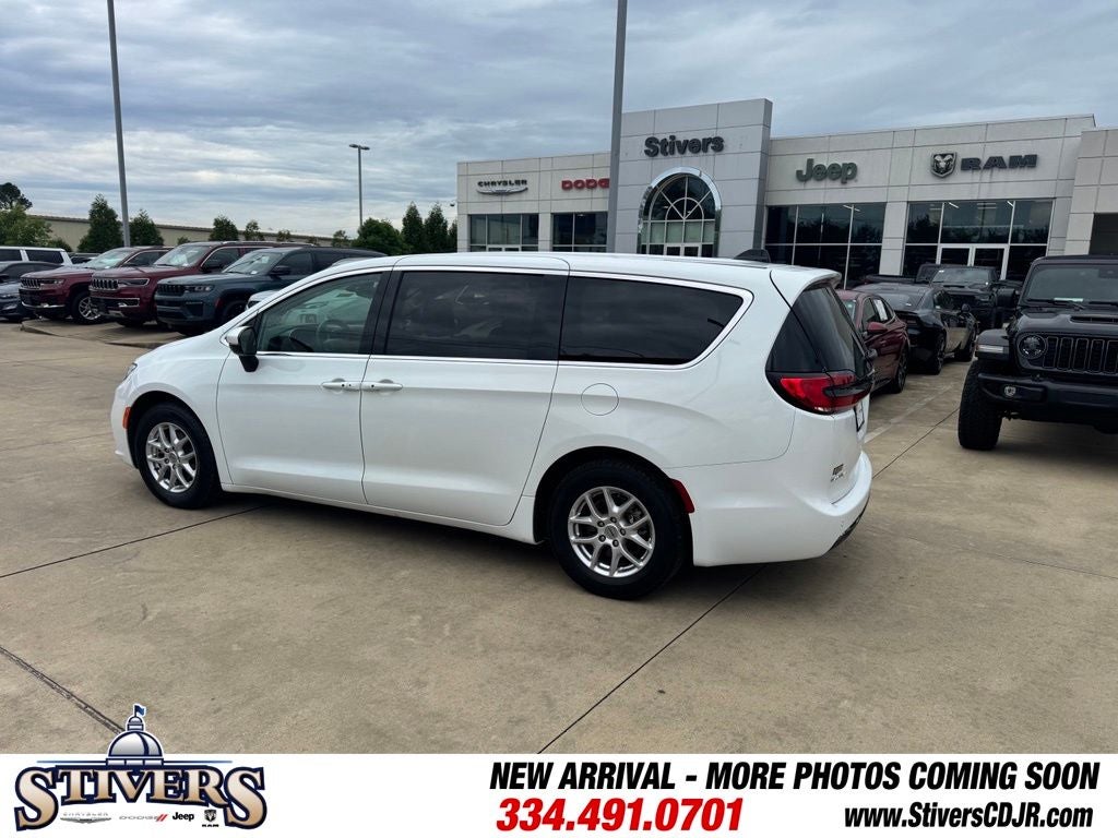 2023 Chrysler Pacifica Touring L
