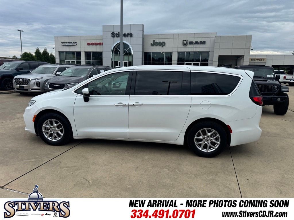 2023 Chrysler Pacifica Touring L
