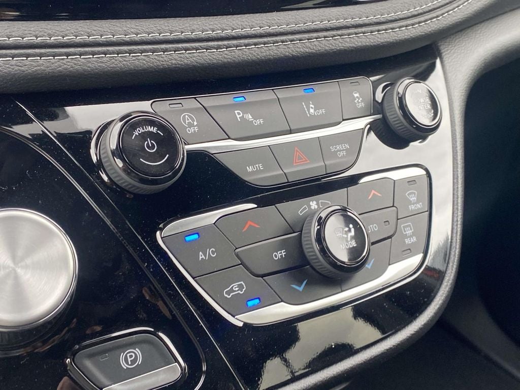 2027 Chrysler Pacifica PACIFICA SELECT