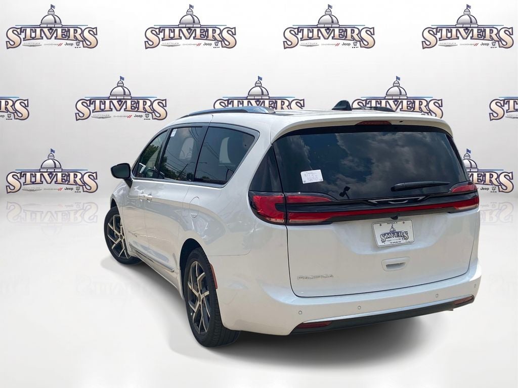 2027 Chrysler Pacifica PACIFICA PINNACLE