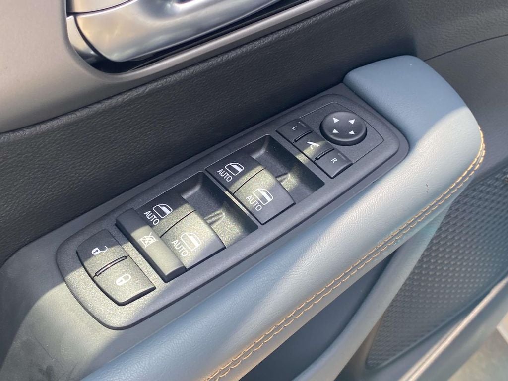 2027 Chrysler Pacifica PACIFICA PINNACLE