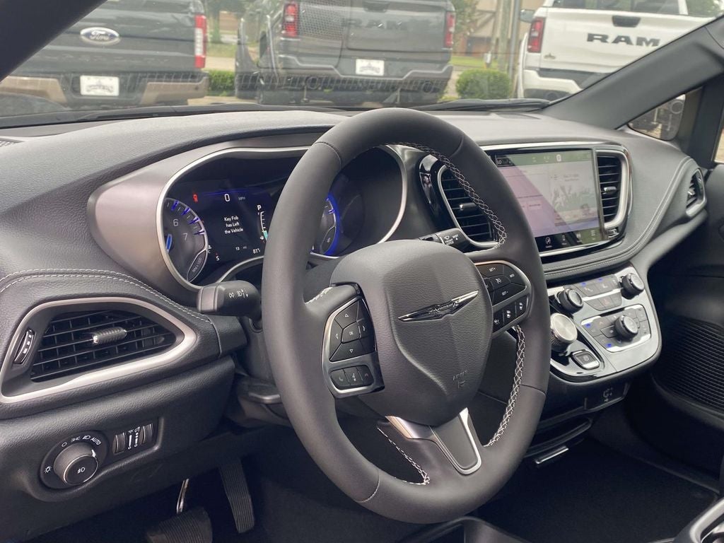 2026 Chrysler Pacifica PACIFICA SELECT AWD