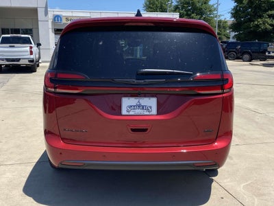 2026 Chrysler Pacifica PACIFICA SELECT AWD